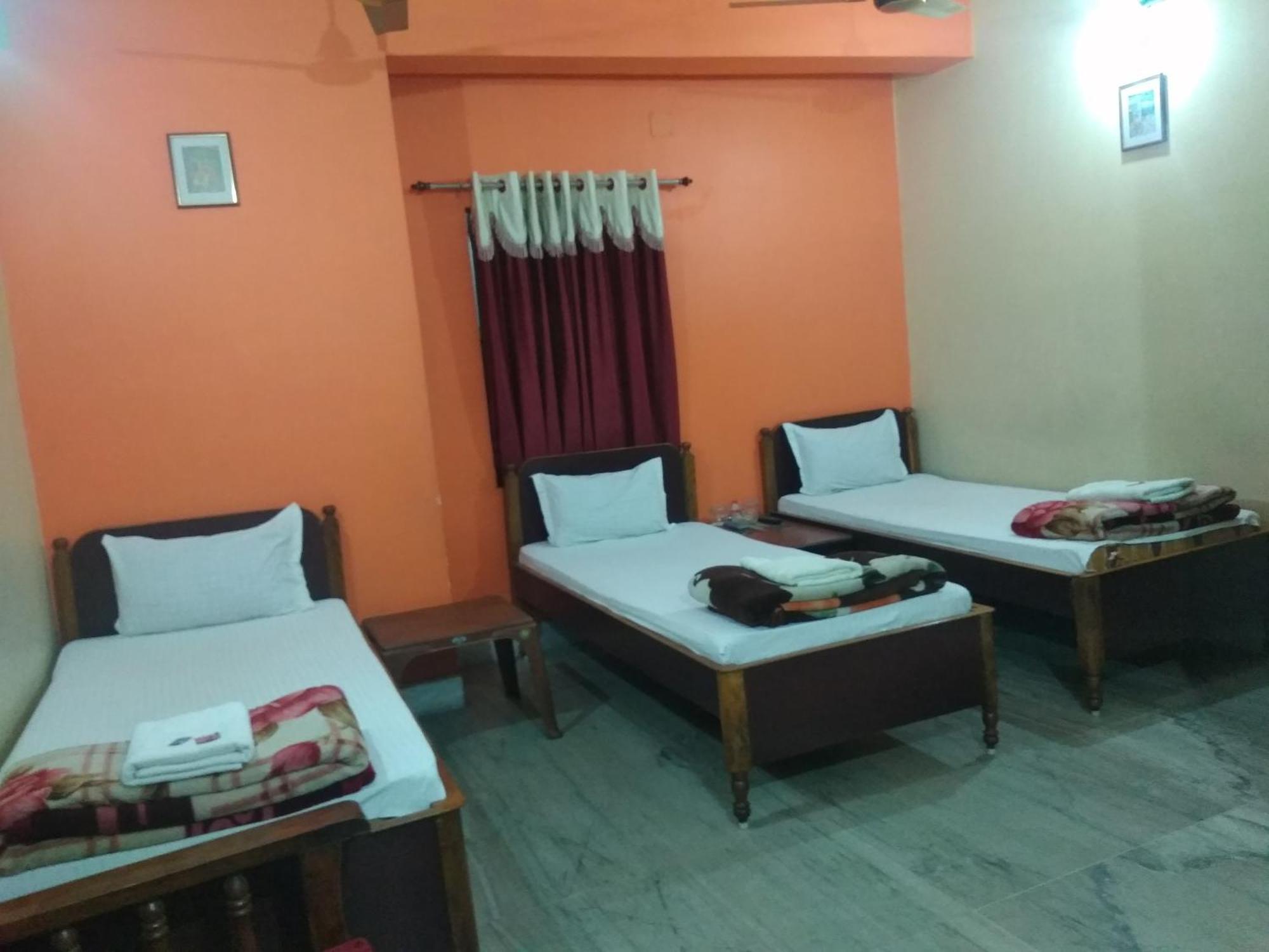 Hotel Chandrakala Regency 300 Meters From Dhanbad Railway Kültér fotó