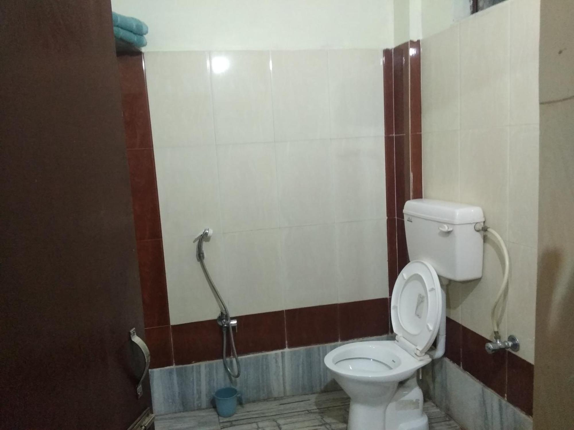 Hotel Chandrakala Regency 300 Meters From Dhanbad Railway Kültér fotó